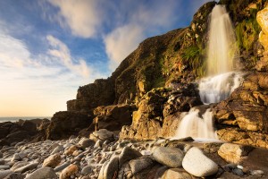 Cascade de la Baie des Fontenelles dans la Hague, Manche, Normandie