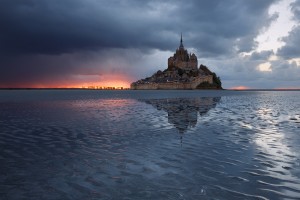 Coucher de soleil au Mont-Saint-Michel, Manche, Normandie