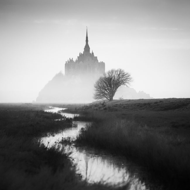 mont-saint-michel-levitation-nicolas-rottiers-photographe-paysage-caen-normandie