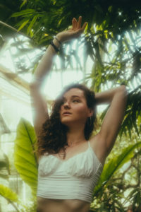 nicolas-rottiers-photographe-portrait-caen-evenement-reportage-seance-photo-fleur