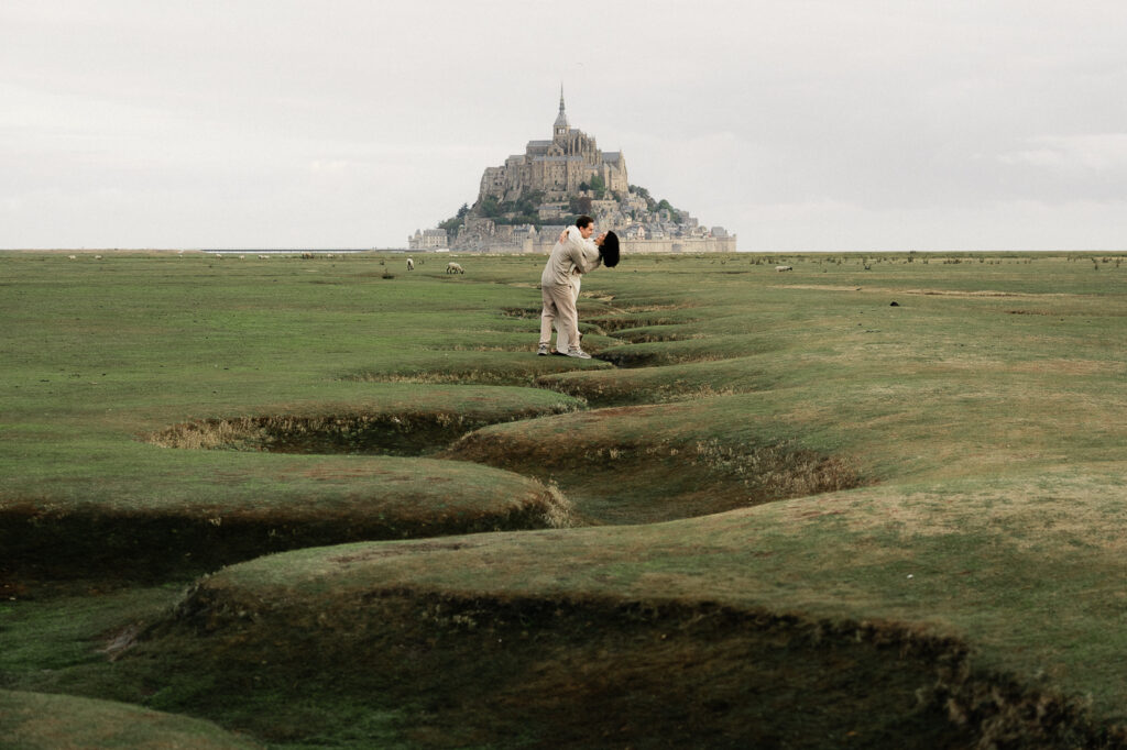 seance-photo-couple-mont-saint-michel