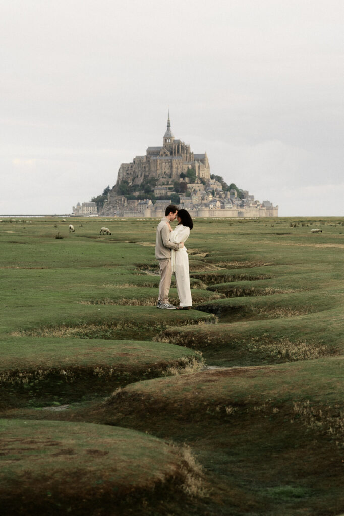 seance-photo-couple-mont-saint-michel
