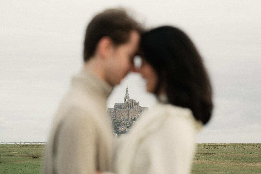 seance-photo-couple-mont-saint-michel