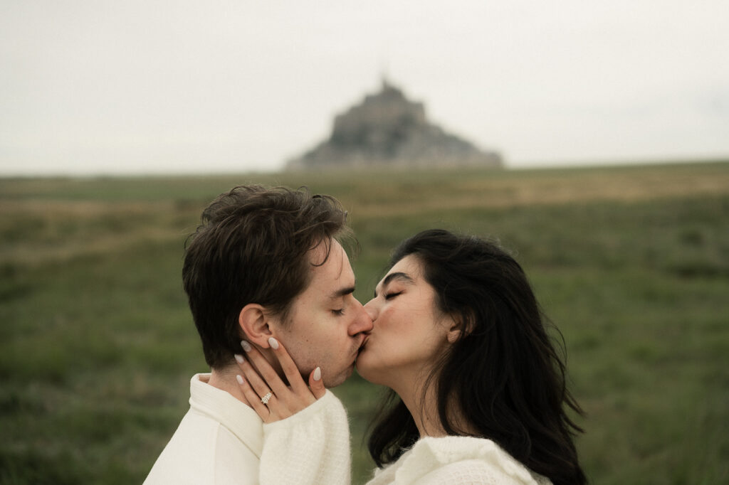 seance-photo-couple-mont-saint-michel